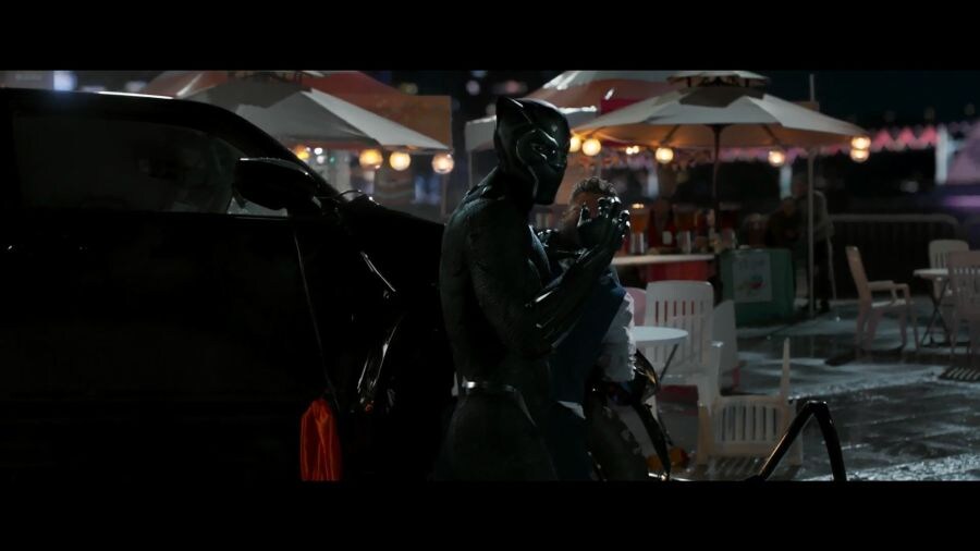 [MCU] 좀만 생각해보면 민간인들이 이해 가는 장면.JPG_5.jpg