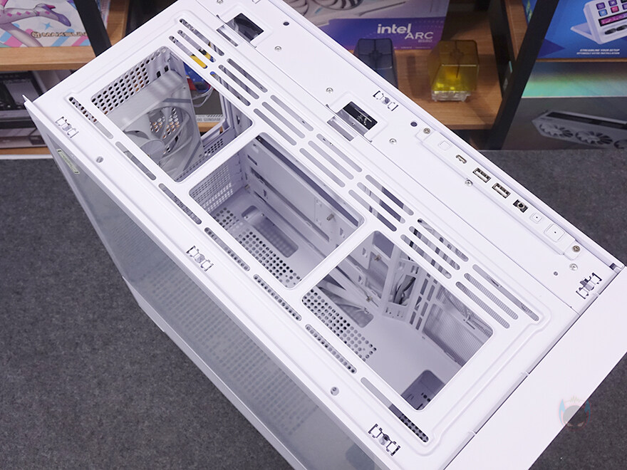 심플한 감성을 잘 표현한 PC케이스! 마이크로닉스 ML-360 WIDE BTF_27.jpg