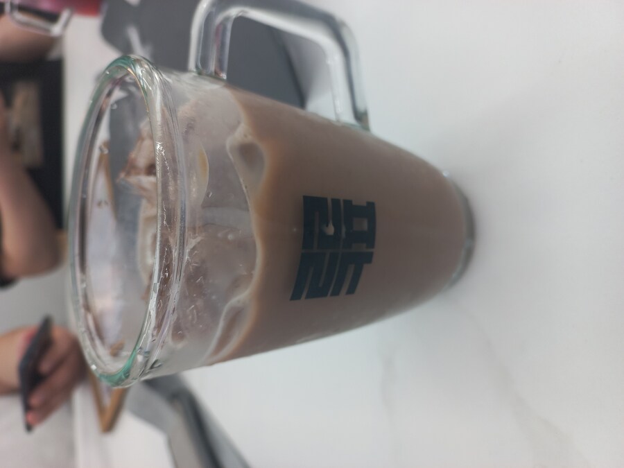 ㄹㄹㅋㅍ)친구들이랑 카페 놀러옴_3.jpg