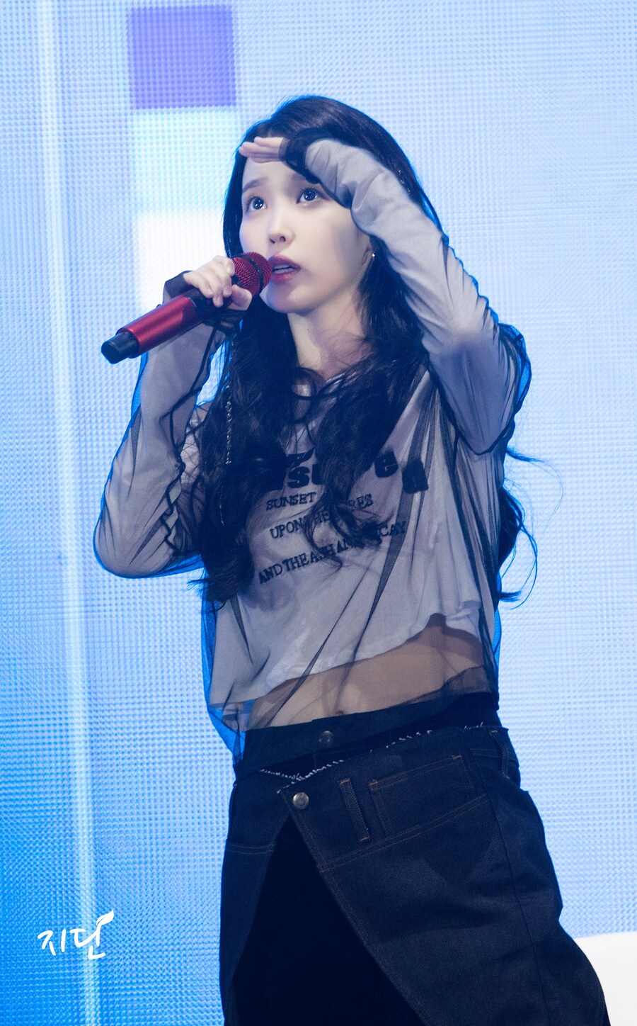 2025.09.13 아이유 FAN MEET-UP(지딘)_9.jpg