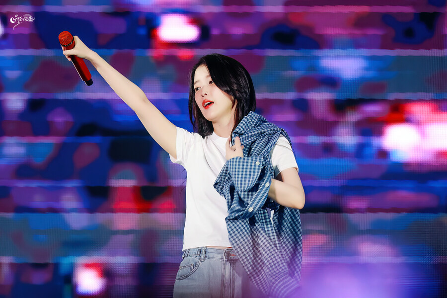 2025.09.13 아이유 FAN MEET-UP(월아조운)_8.jpg