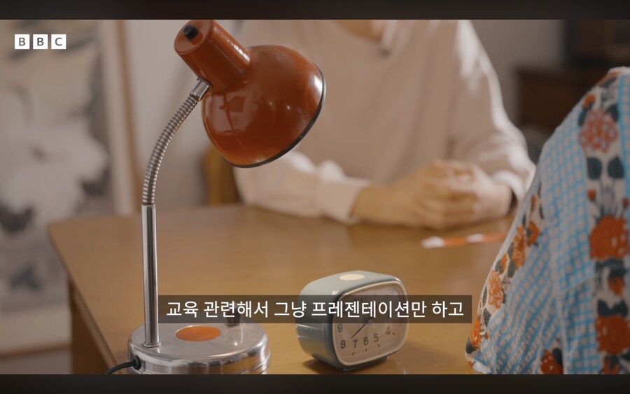 ??? : 어쨌든 비자 제대로 안받은 한국 애들 잘못도 있지 않음?_7.png