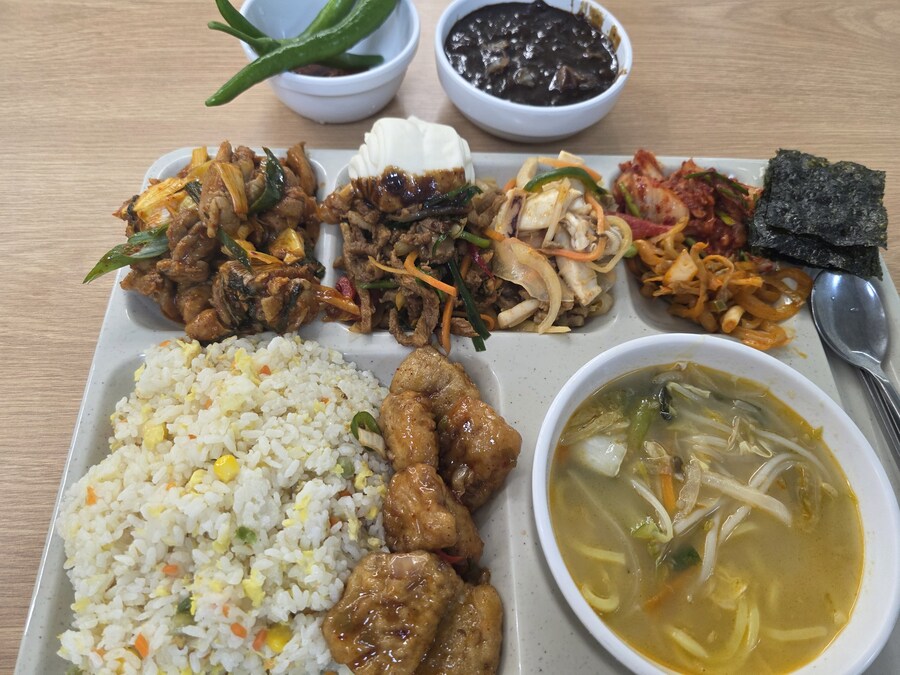 오늘도 즐거운 가산 구내식당 점심_2.jpg