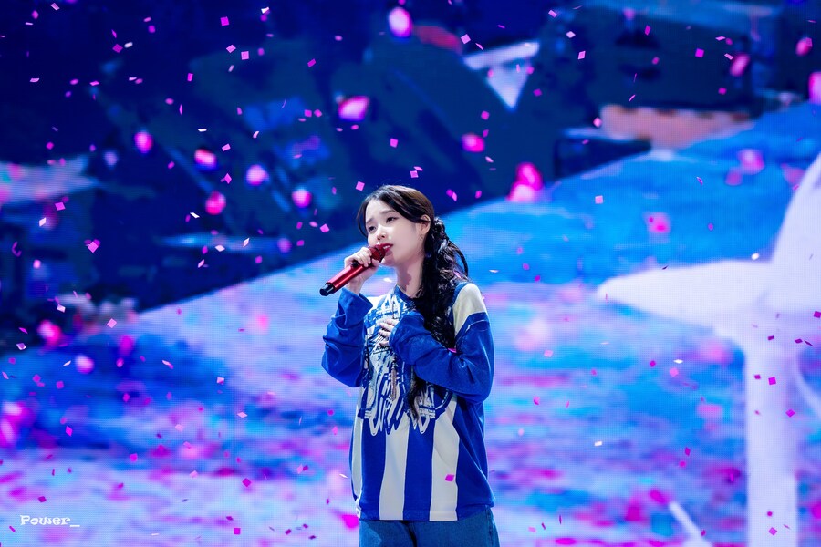 2025.09.14 아이유 FAN MEET-UP(Power_IU)_1.jpg