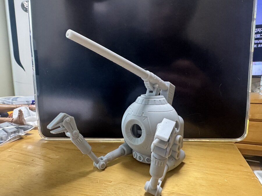 제작중) 1/100 B 건담_1.jpg