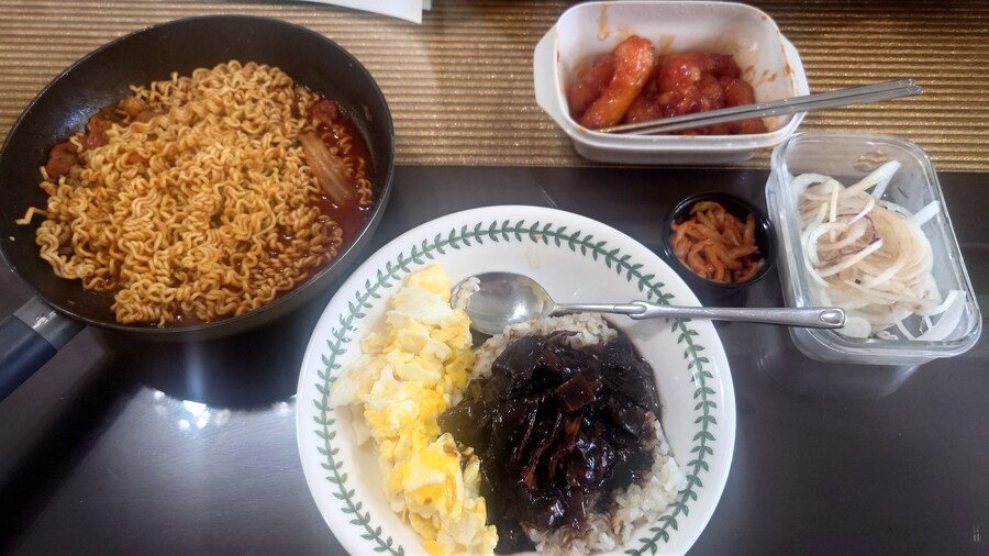 볶음밥에 딸려오는 짬뽕국물 처리법_1.jpg