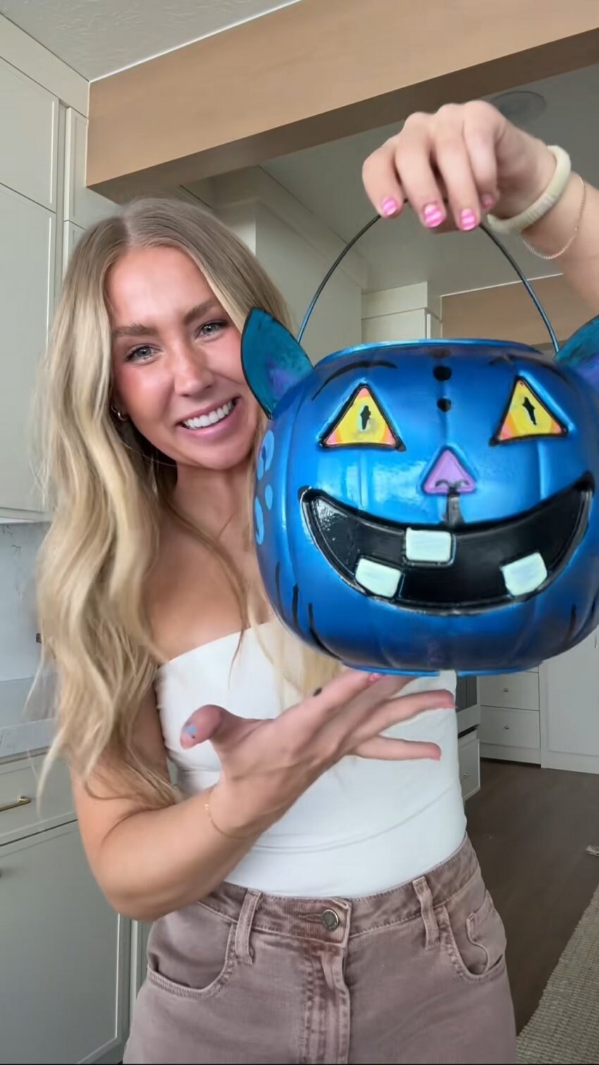 케데헌) 슬슬 할로윈 준비 들어가는 미국_2.jpg