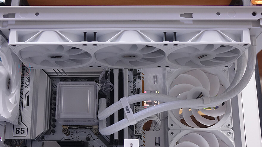 일체형 풀-커브드 강화유리 버전까지 출시! 다크플래쉬 DS900G_46.jpg