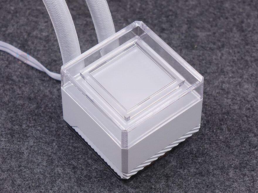 가격 부담 없는 아름다운 360 수랭 쿨러! 다크플래쉬 아쿠아루믹 DL-360_25.jpg