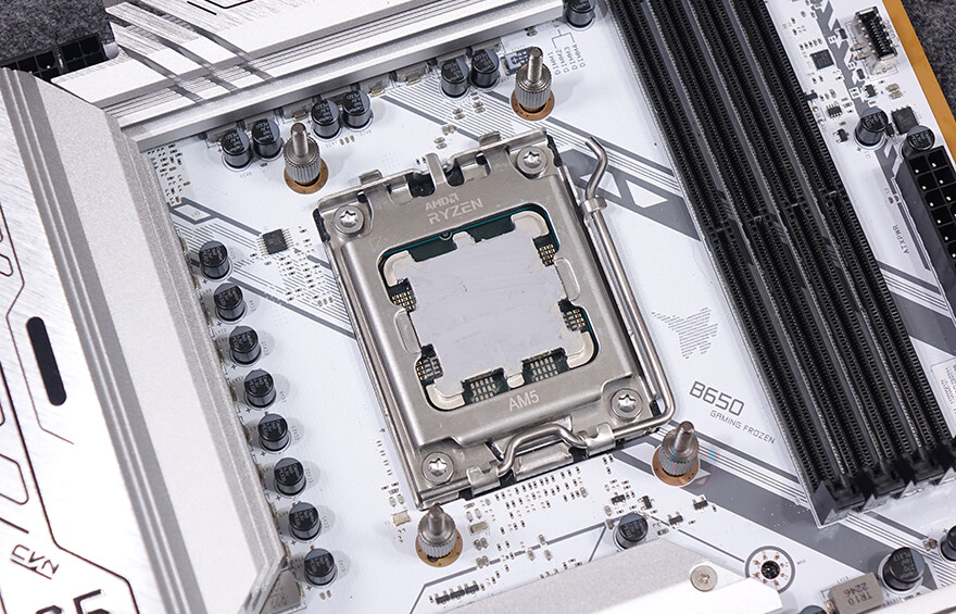 가격 부담 없는 아름다운 360 수랭 쿨러! 다크플래쉬 아쿠아루믹 DL-360_33.jpg