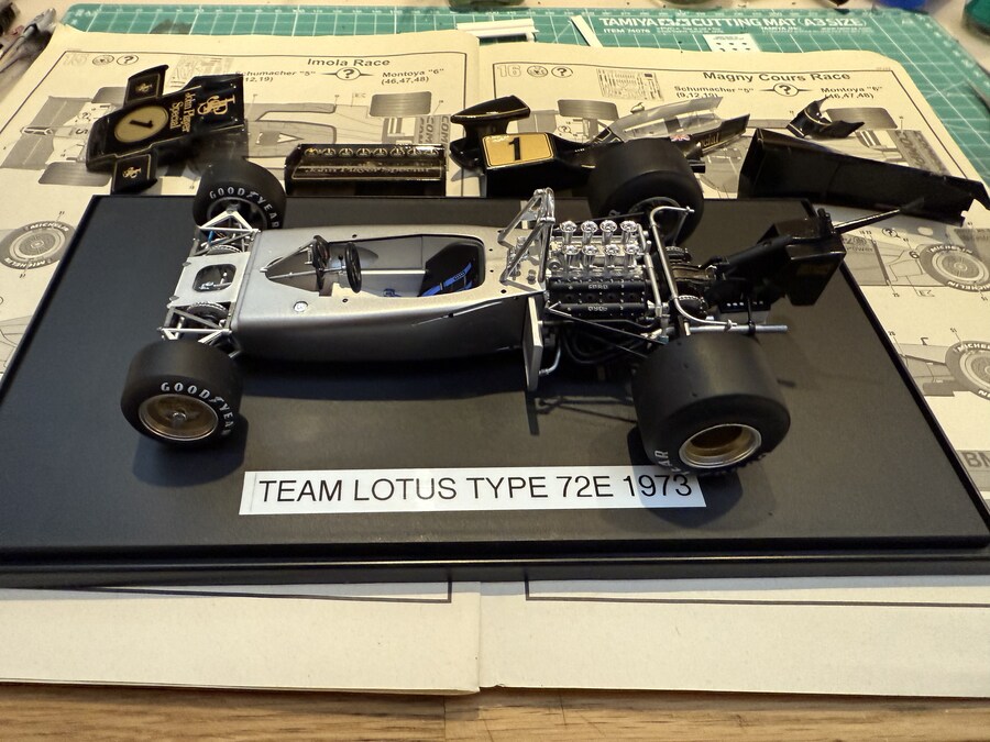 [Ebbro] 1/20 team Lotus type 72E_10.jpg