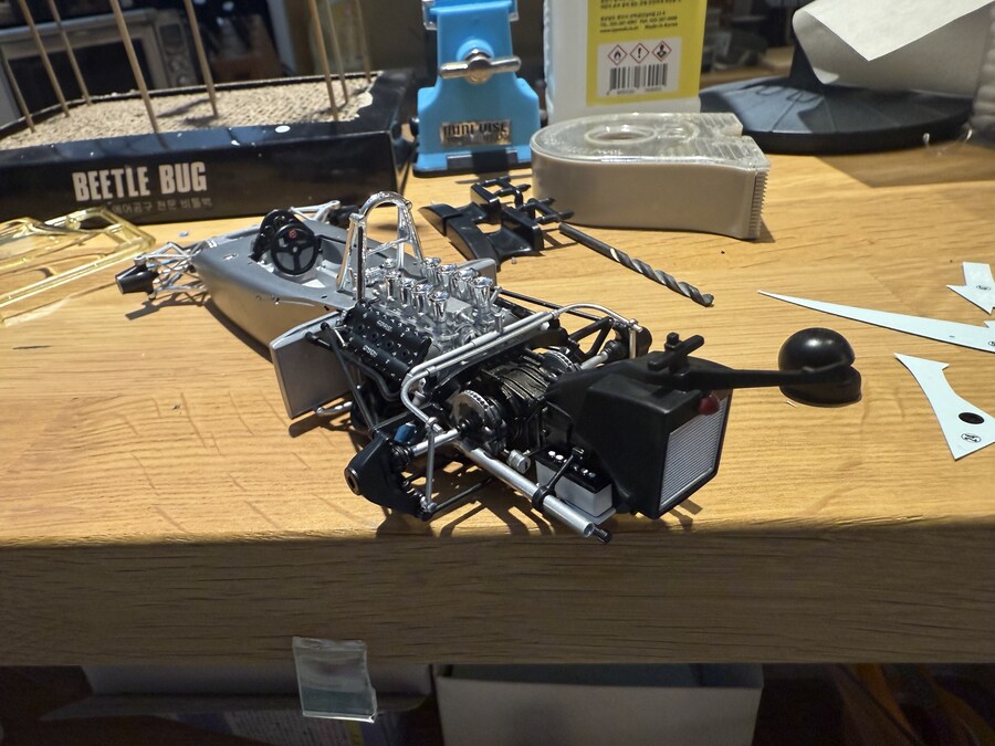 [Ebbro] 1/20 team Lotus type 72E_12.jpg