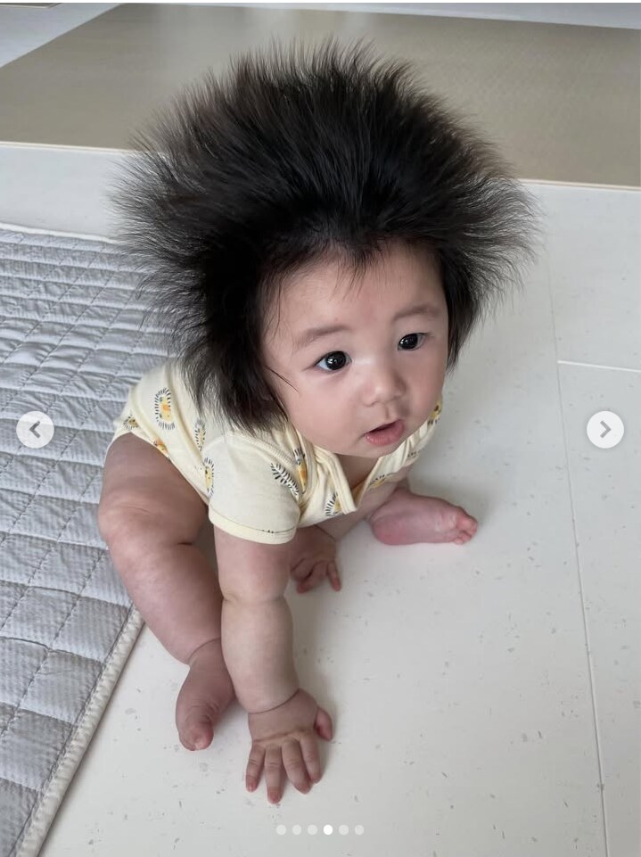 드디어 머리가 내려온 심형탁 아들_7.png