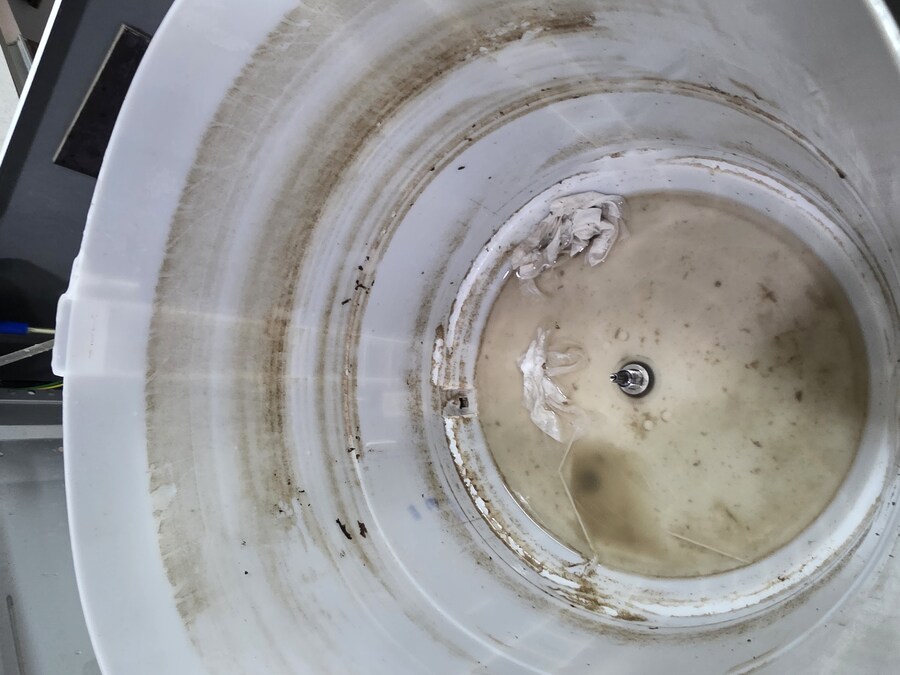 혐) 세탁기 청소중인데 빡세다_2.jpg