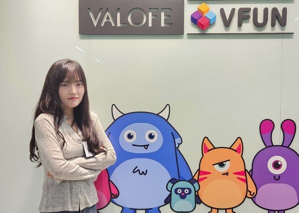 이번 라오 스킨이 남자가 냇으면 쿵쾅쿵쾅 거렷을거 같은디_1.jpg