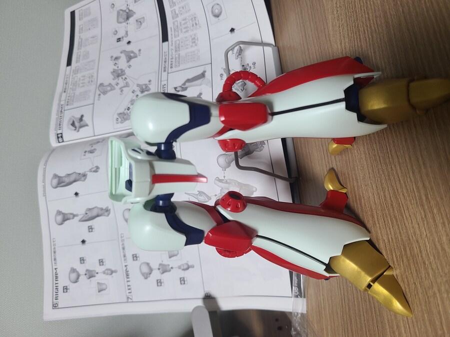 프라) 변신로보트라고 해서 샀는데_1.jpg