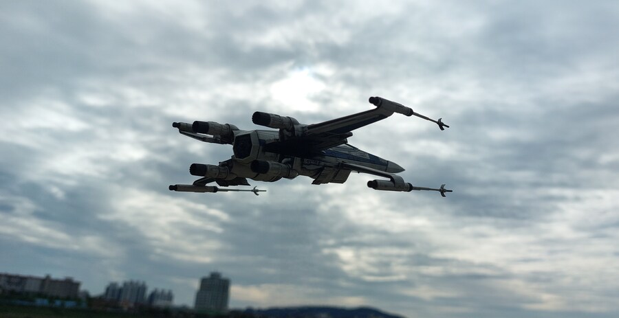 [가을의 코스모스밭에서...] 스타워즈 T-70 x-wing_10.jpg