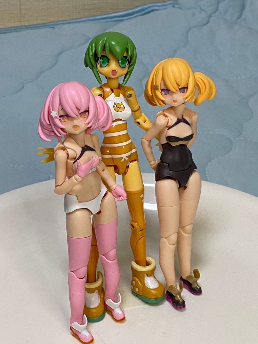 [코토부키야] PUNI☆MOFU 쿠로마오 가조립 + 노멀 마오 나열 사진_3.jpg