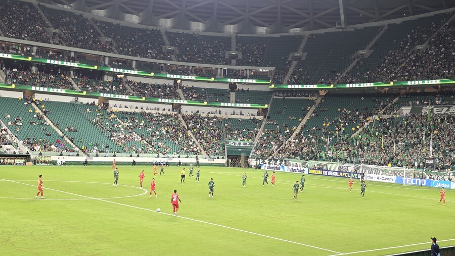 중국 베이징에서 베이징 궈안 vs 하노이 ACL2 직관 (난투극도 직관)_5.jpg