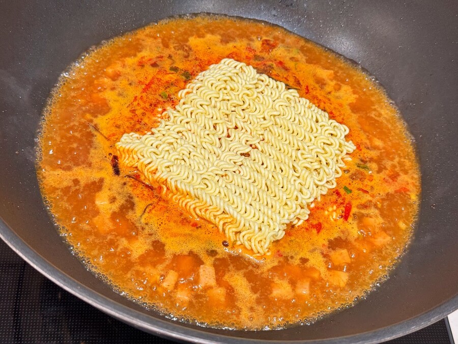 대파 더핫열라면_7.jpg