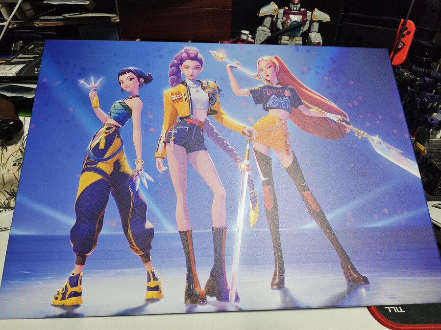 케이팝) 데몬 헌터스 어제 도착한 공식 메탈 포스터_1.jpg