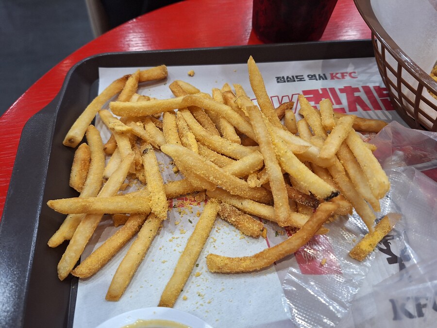 KFC 치르르 박스_4.jpg
