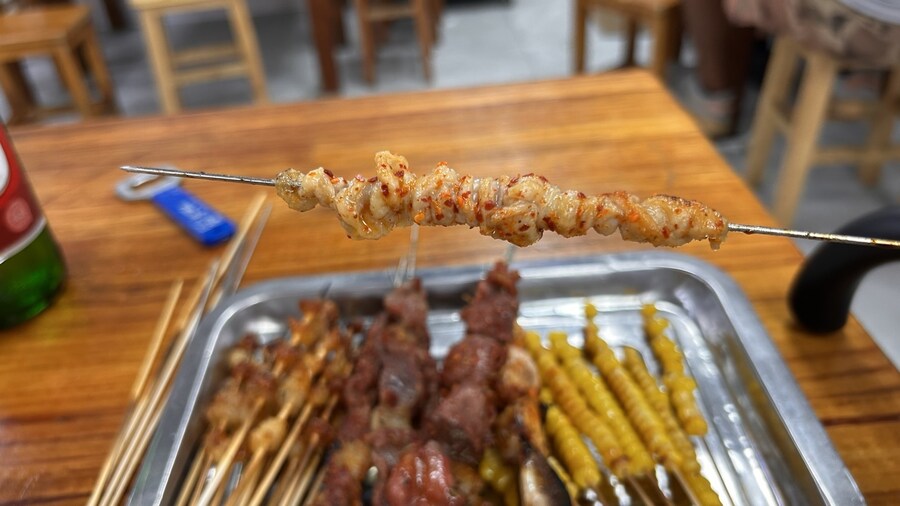 상하이 주택가 한가운데의 쌩로컬 꼬치구이_39.jpg