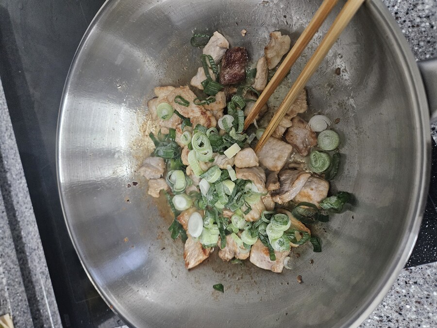 야매로 돼지 폭탄 마파두부 해먹기_2.jpg