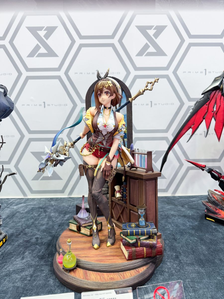 [PRISMA WING] 상하이 원페스 2025 전시 사진_6.jpg