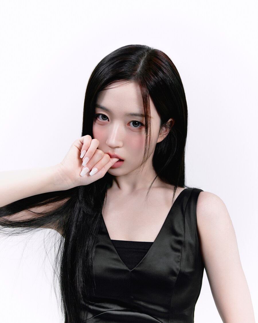 [엔믹스] NMIXX : Blue Valentine “SPINNIN’ ON IT”_2.jpg