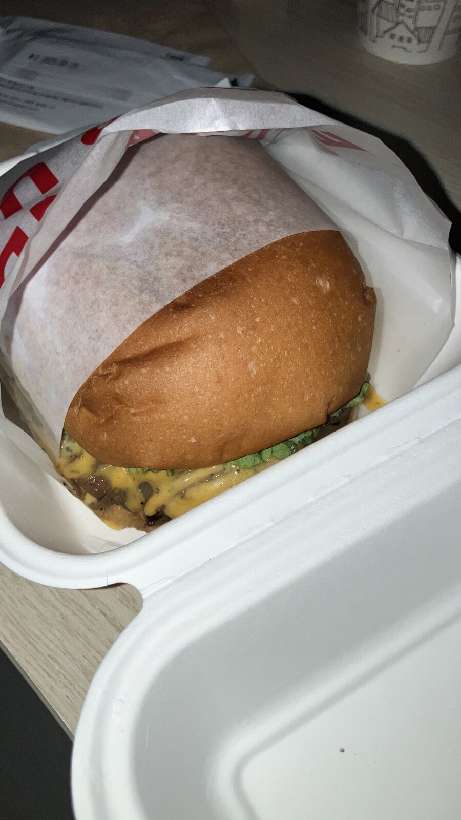 아 새벽 3시에 햄버거 먹는 사람이 어딨냐곸ㅋㅋ_1.jpg