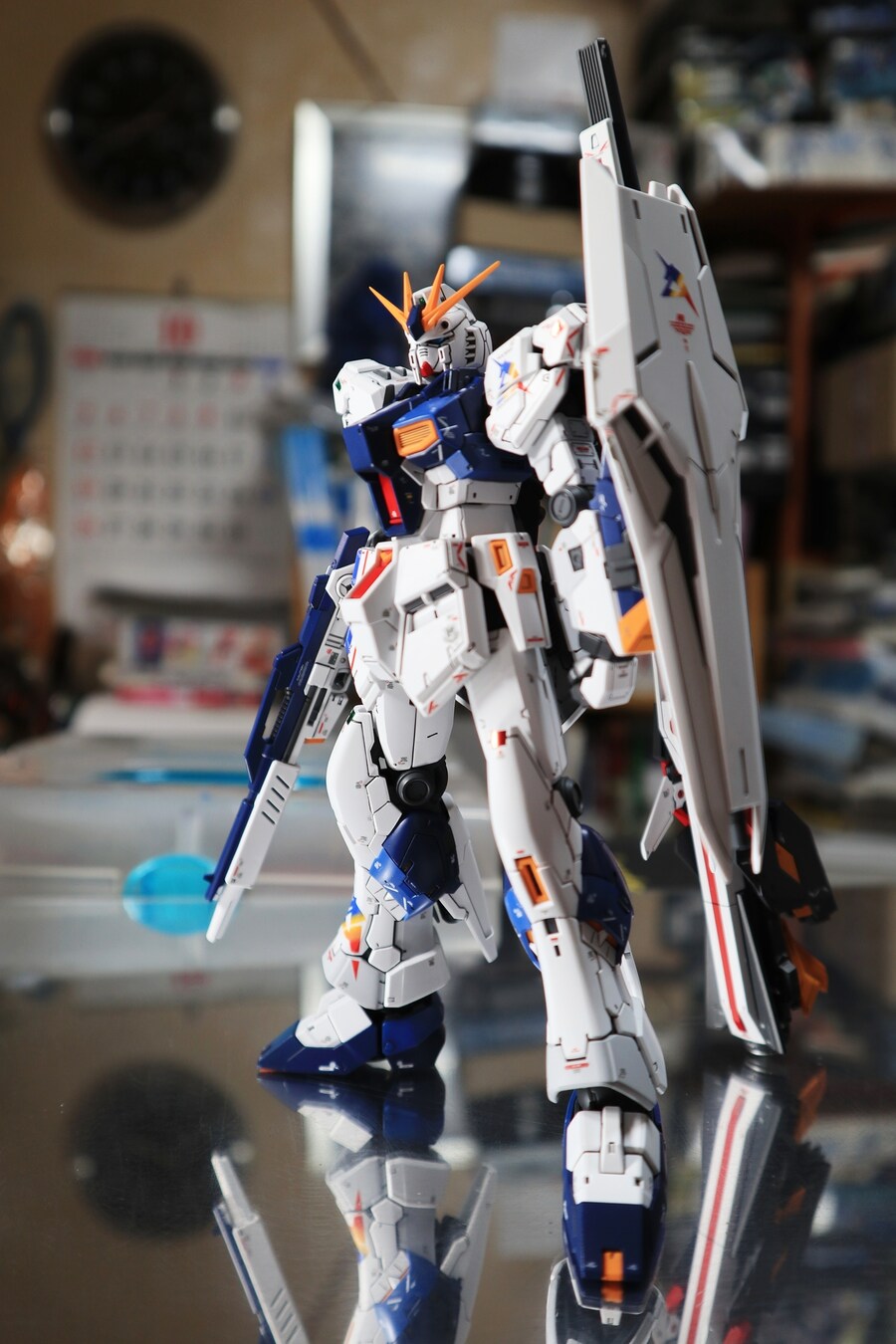 반다이 RG 1/144 후쿠오카 뉴건담 도색완성._2.jpg