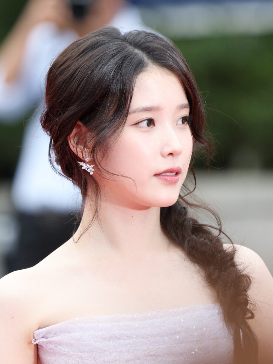 2025.10.02 서울드라마어워즈 아이유(eyephoto)_4.jpg