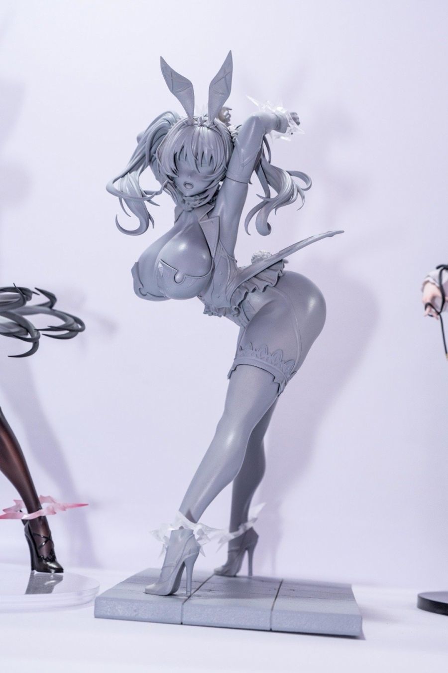 [카와 디자인] 1/6 우르리히 - ALICE 원형 전시 사진_1.jpg