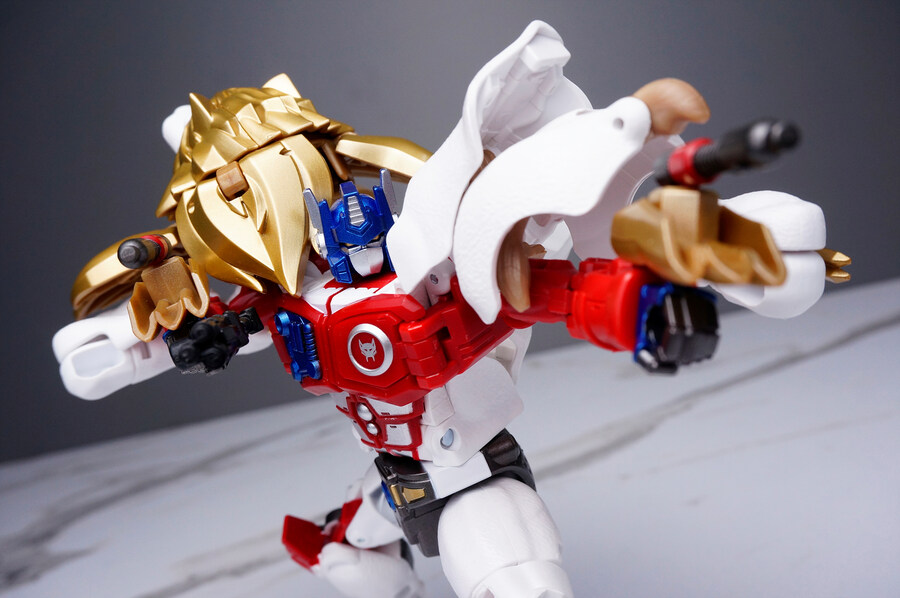 트랜스포머 40주년 셀렉션 라이오 콘보이_22.jpg