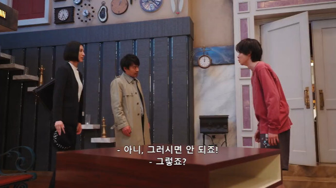 요즘 가면라이더 초반 조력자 근황_16.jpg