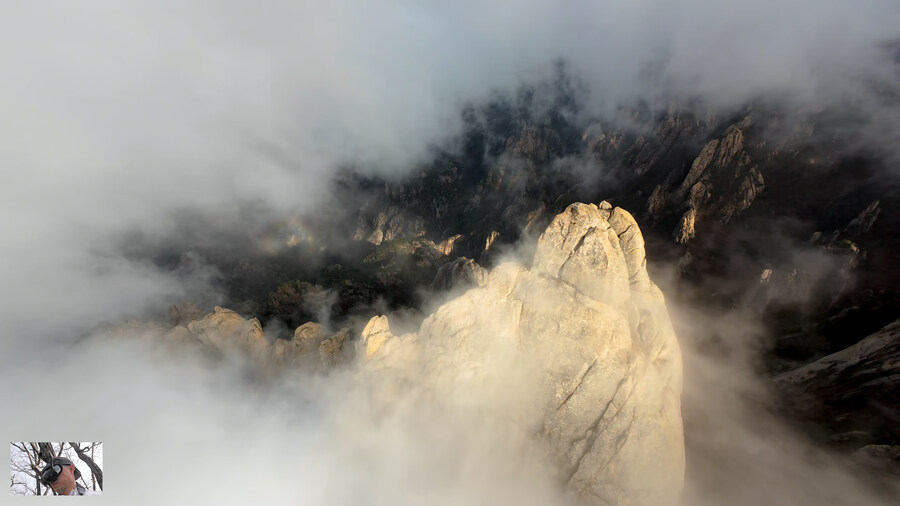 공룡능선 절벽에서 뛰어내리면서 촬영을 해봤습니다 9:50 운해영상을 즐겨보세요!_9.jpg