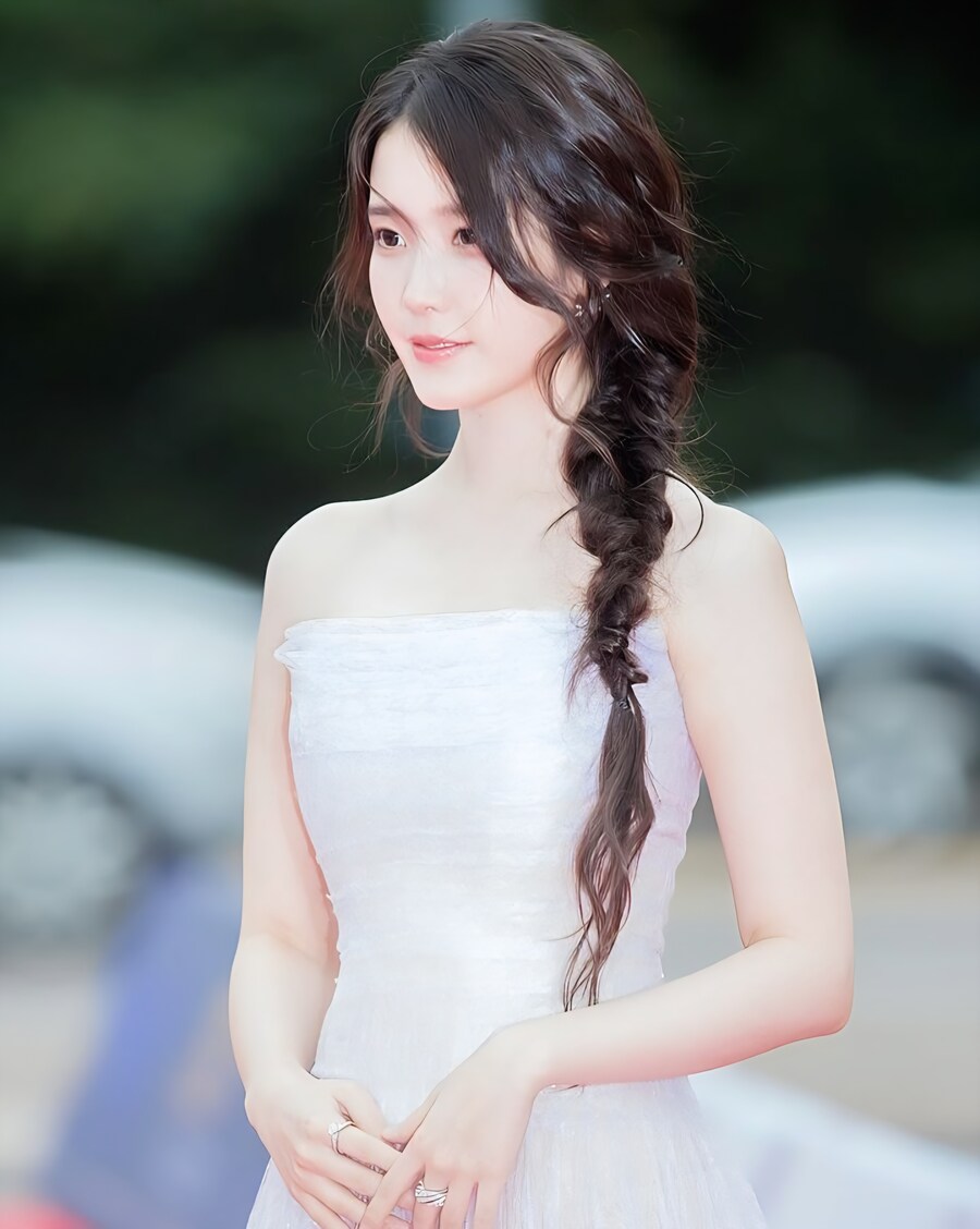 2025.10.06 아이유 인스타그램(서울드라마어워즈 비하인드)_14.jpg