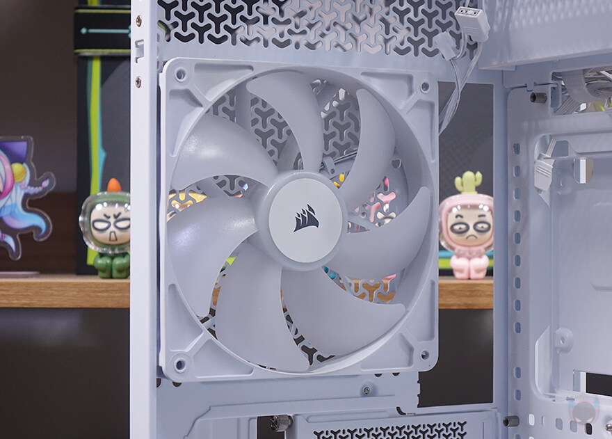 내부 확장과 쿨링을 더 강화시킨 PC케이스!커세어 프레임 5000D RS ARGB_62.jpg