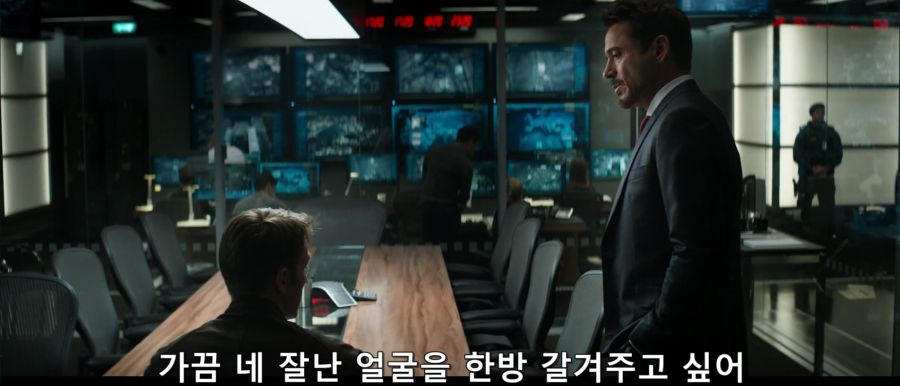 [MCU]하워드에게 캡틴 이야기만 질리도록 들었던 토니_5.jpg