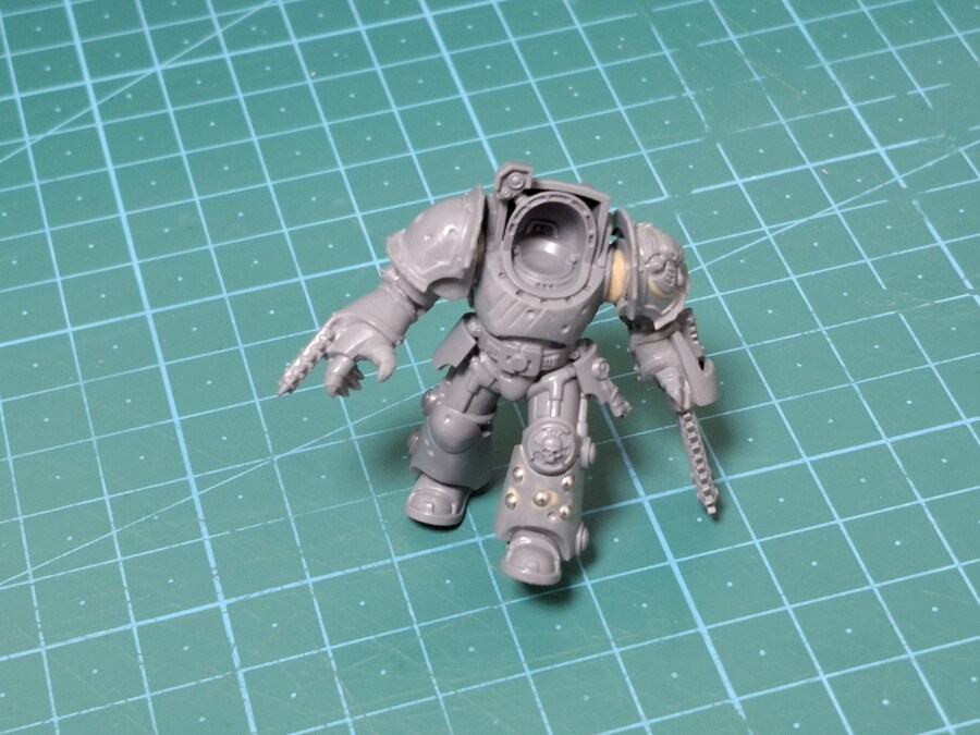 아무튼 우리편인 상어 터미네이터 제작기_8.jpg