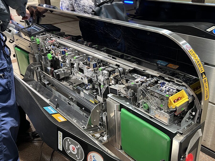 일본 개찰구 게이트가 복잡한 이유_1.jpg