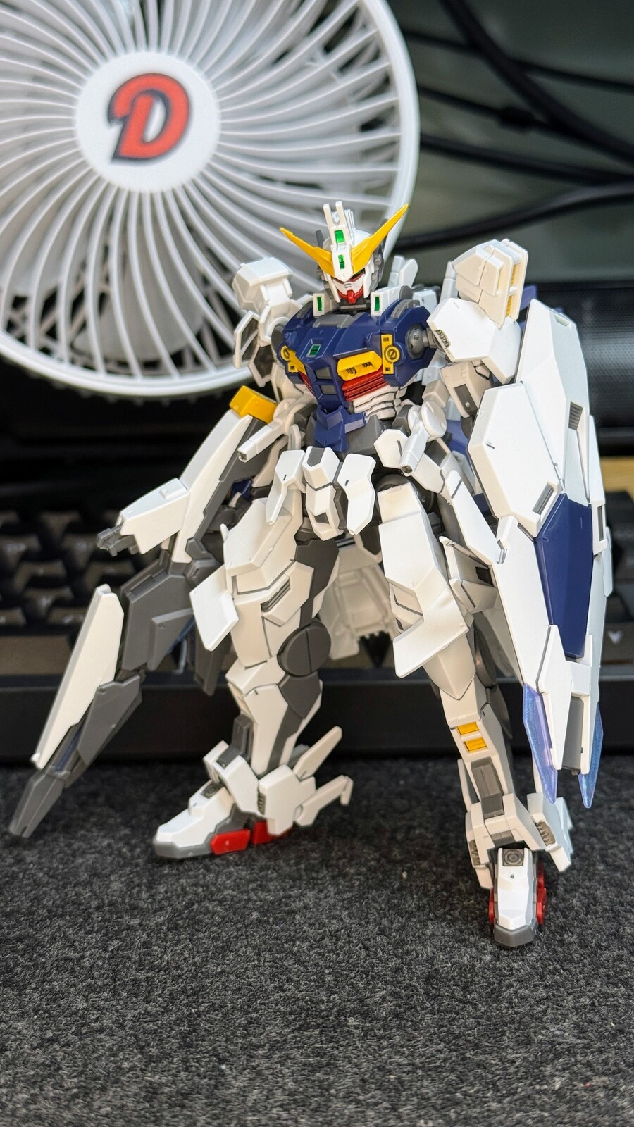HG 건담 지리우스_1.jpg