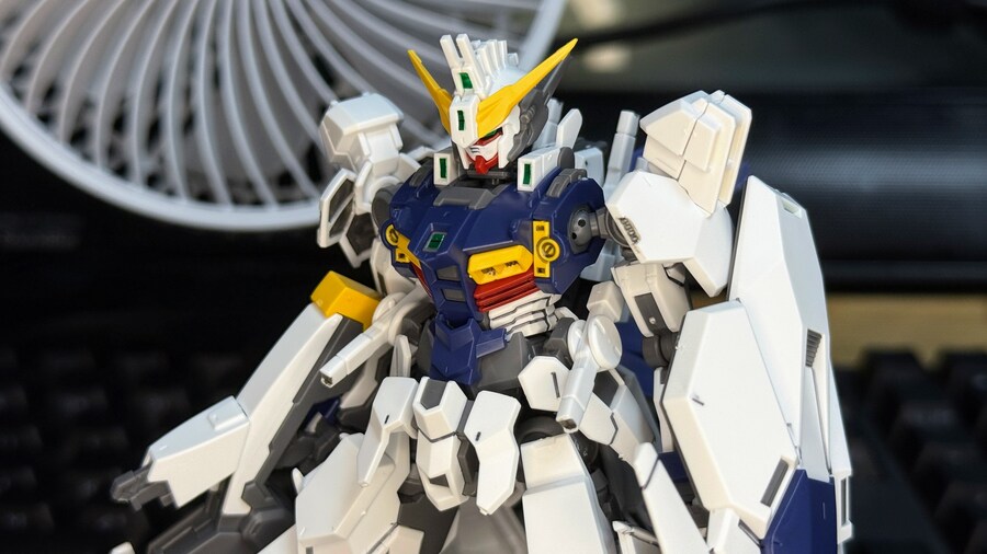 HG 건담 지리우스_3.jpg