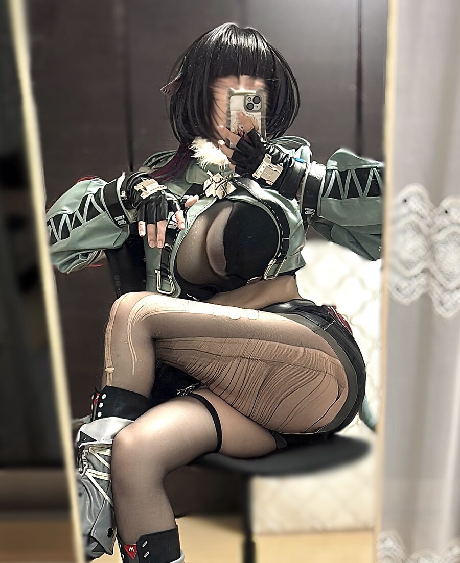 불건전한 코스플레이어_4.jpg