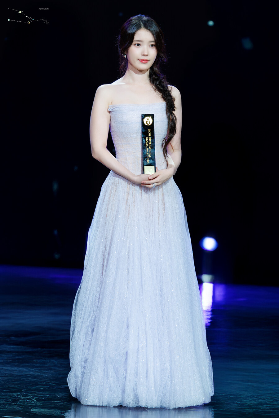 2025.10.02 서울드라마어워즈 아이유 시상식(땡촐이)_13.jpg