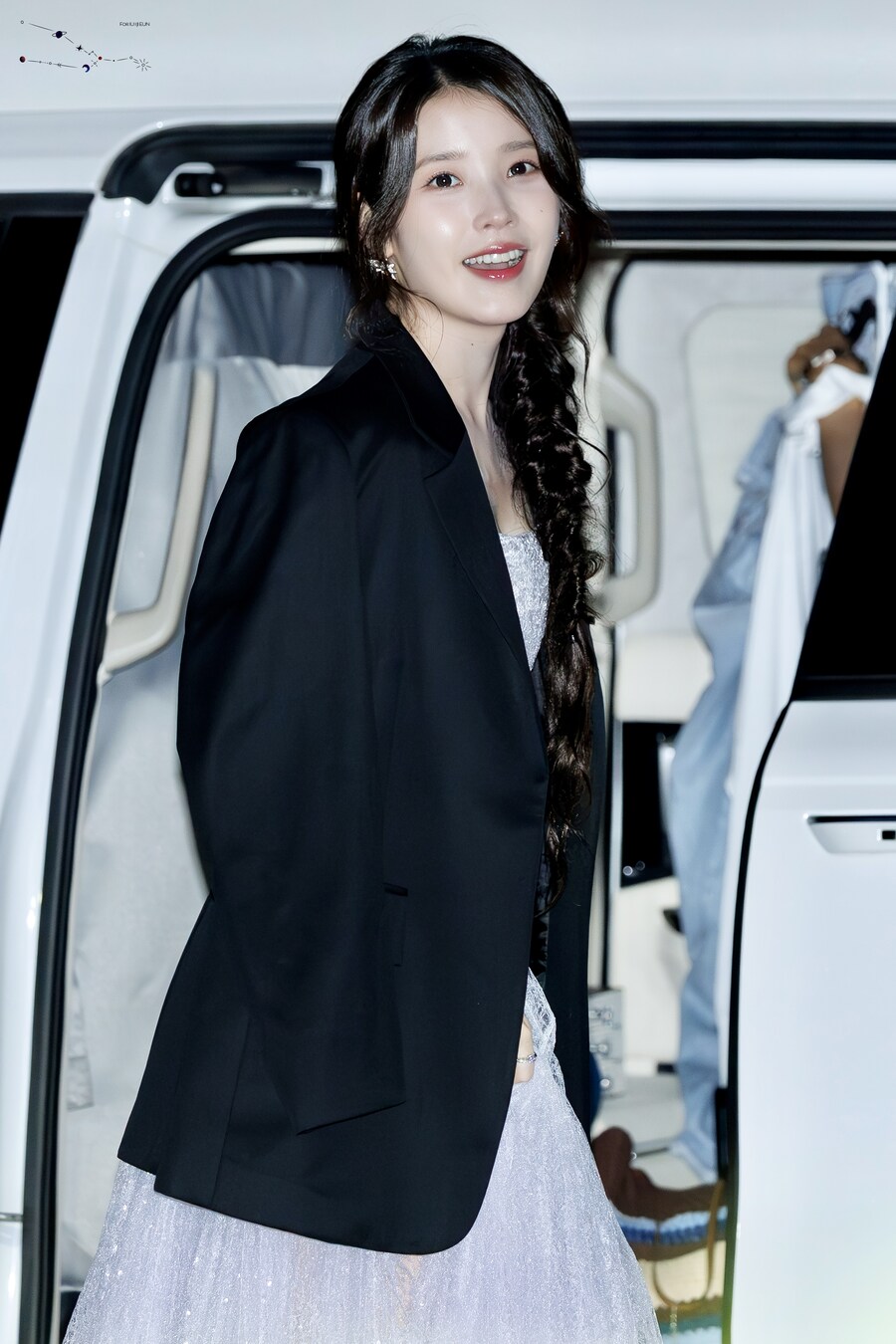 2025.10.02 서울드라마어워즈 아이유 퇴근길(땡촐이)_5.jpg