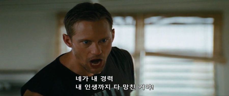 영화속 정신못차리는 동생을 해군에 강제로 입대시키는 형_9.jpg