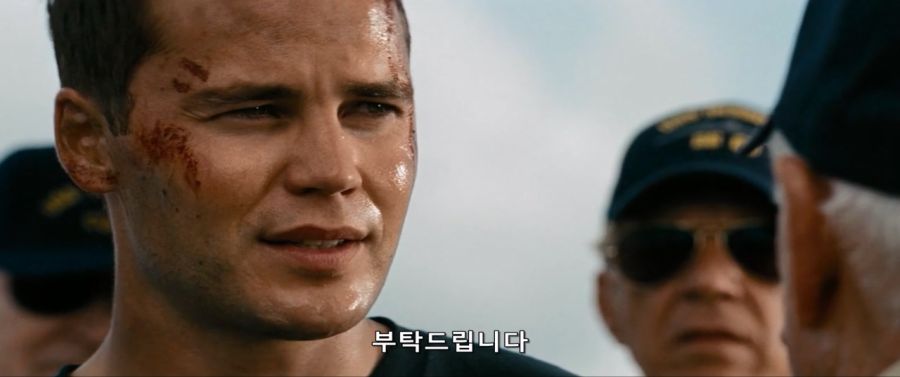 영화속 퇴역 군함선으로 외계인 함대를 박살내다_13.jpg