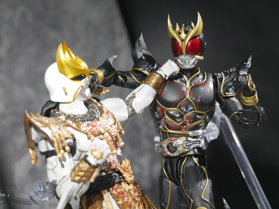 [반다이] S.H.Figuarts(진골조제법) 가면라이더 쿠우가 사투 전시 이미지_2.jpg
